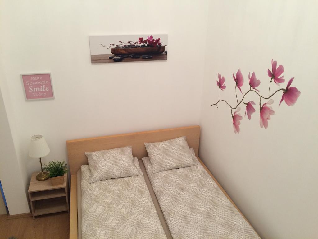 Central Luxury Residence Budapest Bagian luar foto