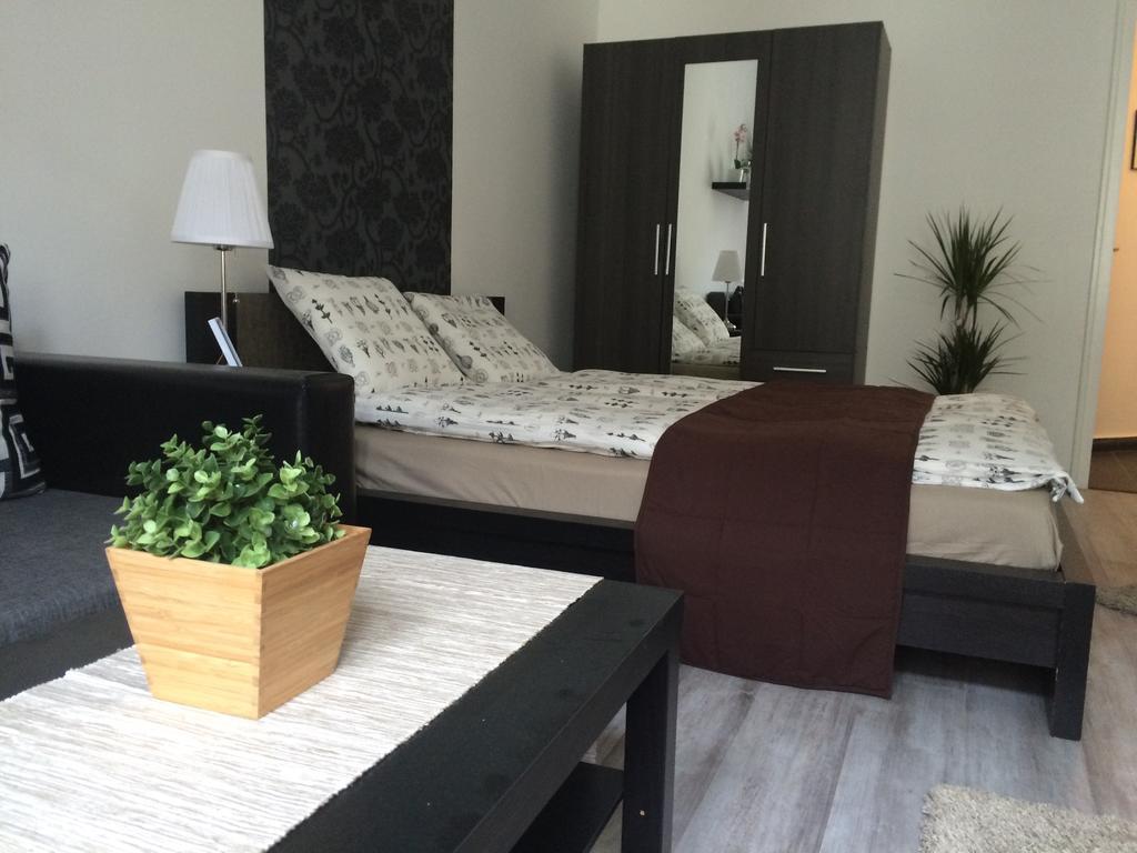 Central Luxury Residence Budapest Bagian luar foto